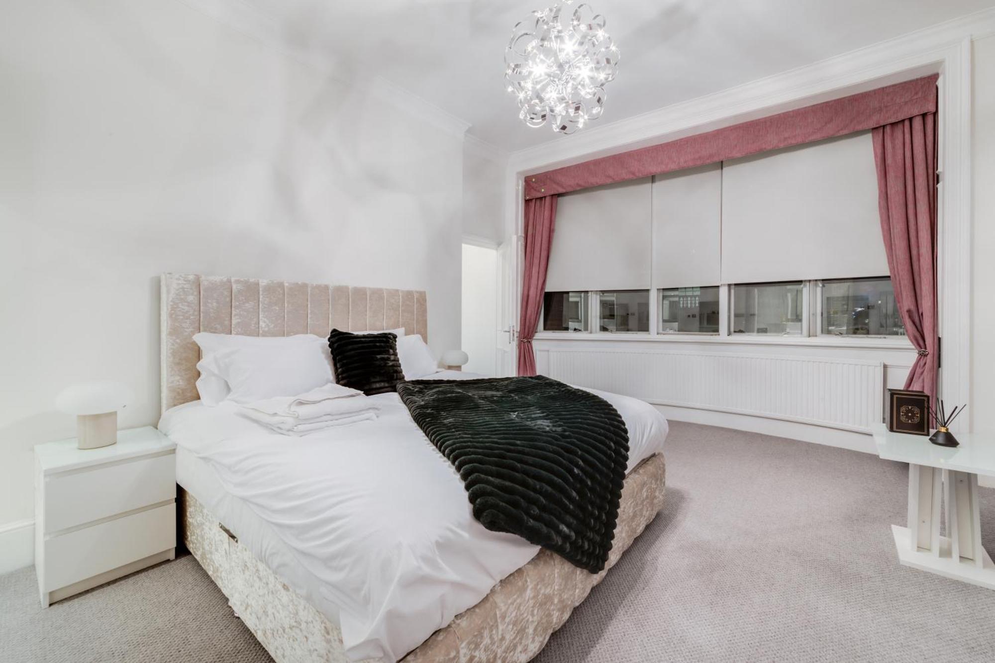 Luxury London 3 Bedroom Duplex With Pool Table - 4Hs Exterior photo