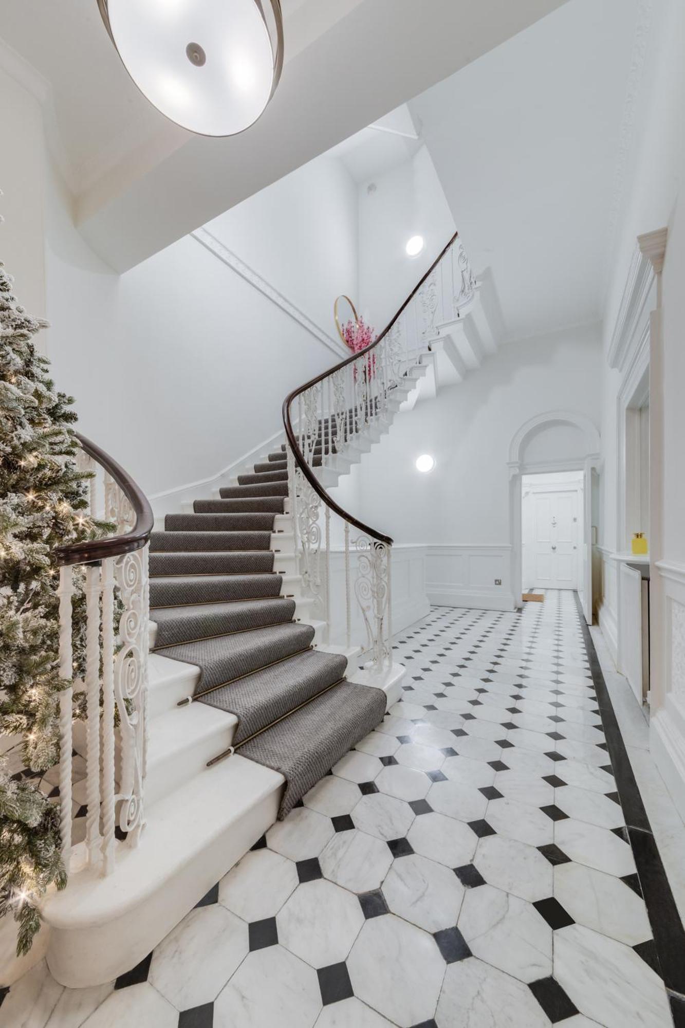 Luxury London 3 Bedroom Duplex With Pool Table - 4Hs Exterior photo